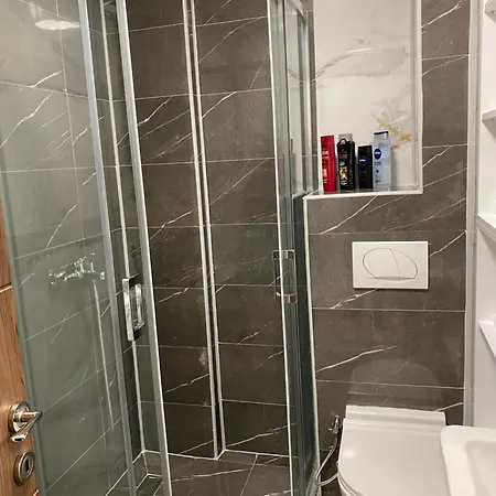 Idea Lux E.s ノヴィ・パザル